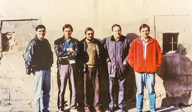 Pérez Gallego (segundo por la derecha) y otros miembros del cine-club, en los años 80.