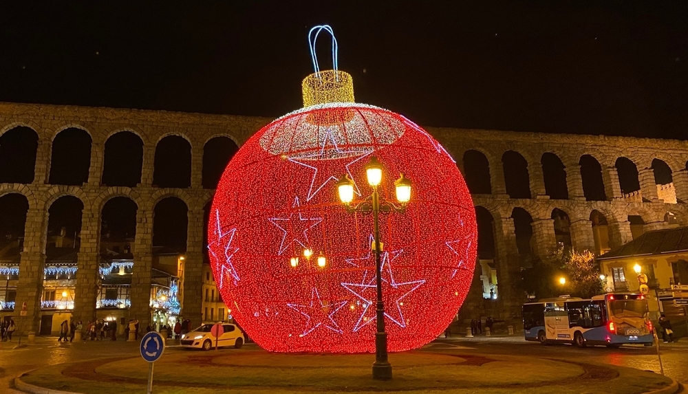 Segovia ilumina la navidad