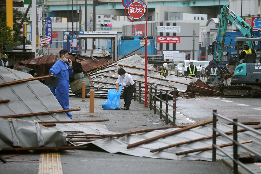 Powerful typhoon Haishen hit southwestern Japan