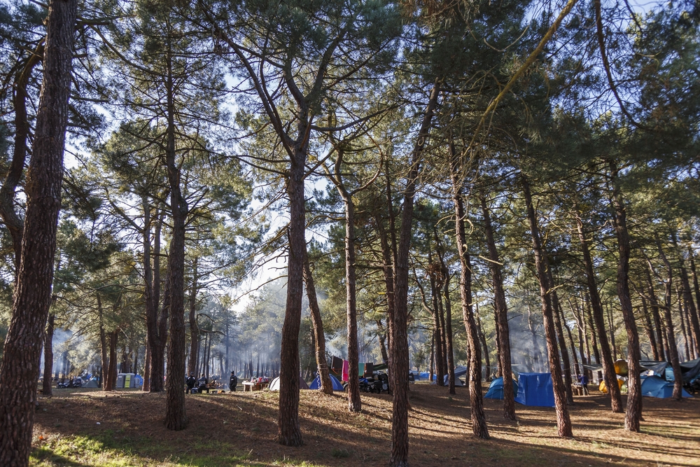 La zona de acampada de la concentración de motos 'La Leyenda Continua'  / NACHO VALVERDE (ICAL)