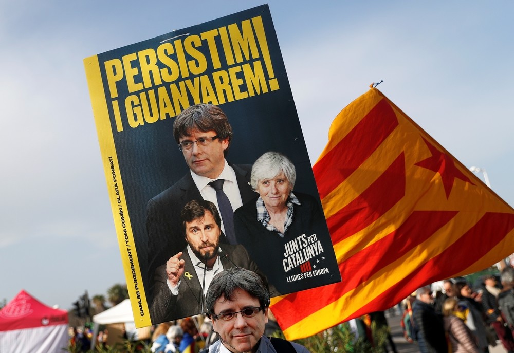 Puigdemont llama al independentismo a la 