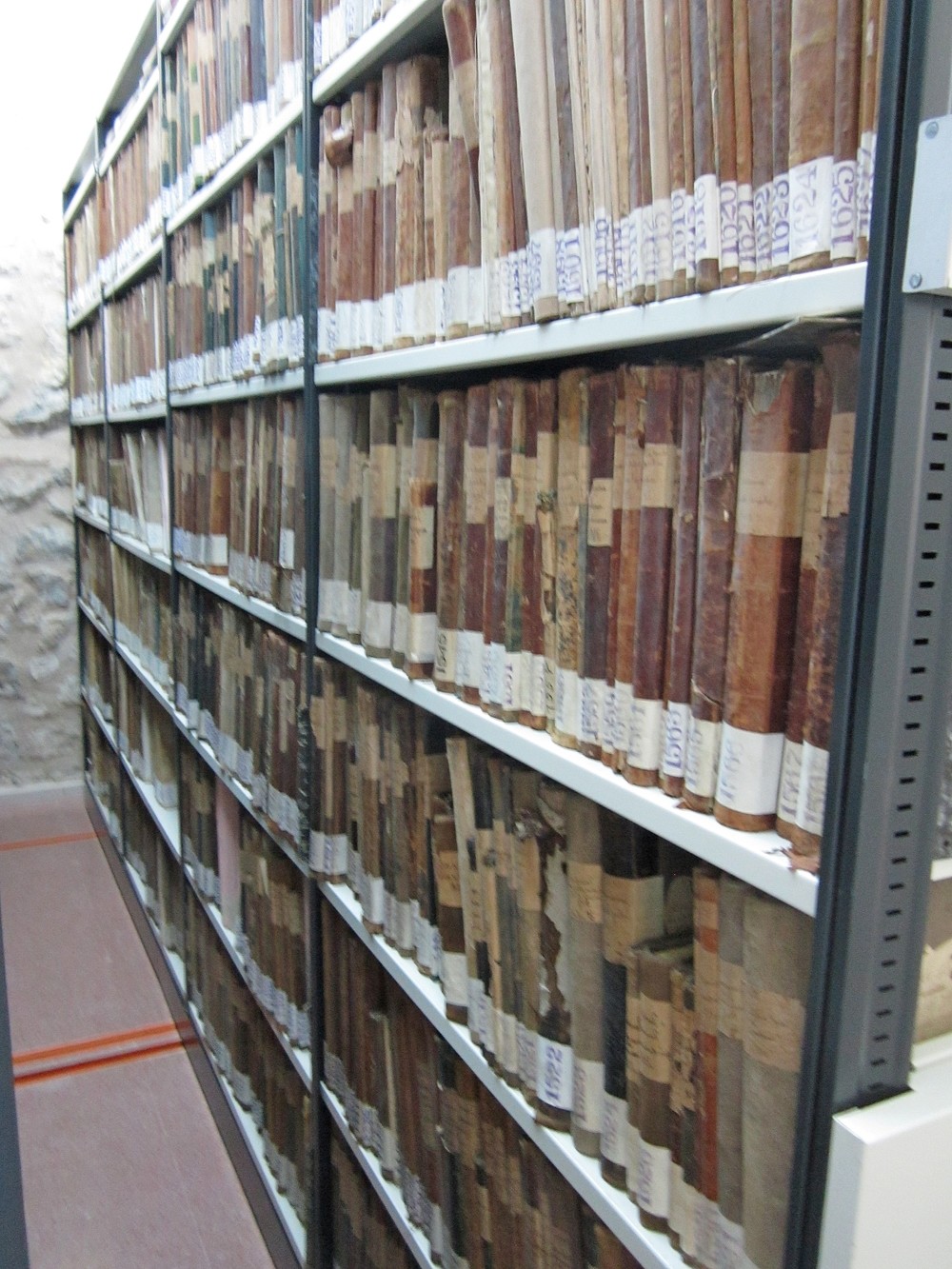 Libros de Hacienda de 1823-1970, 'tesoro oculto' del Archivo