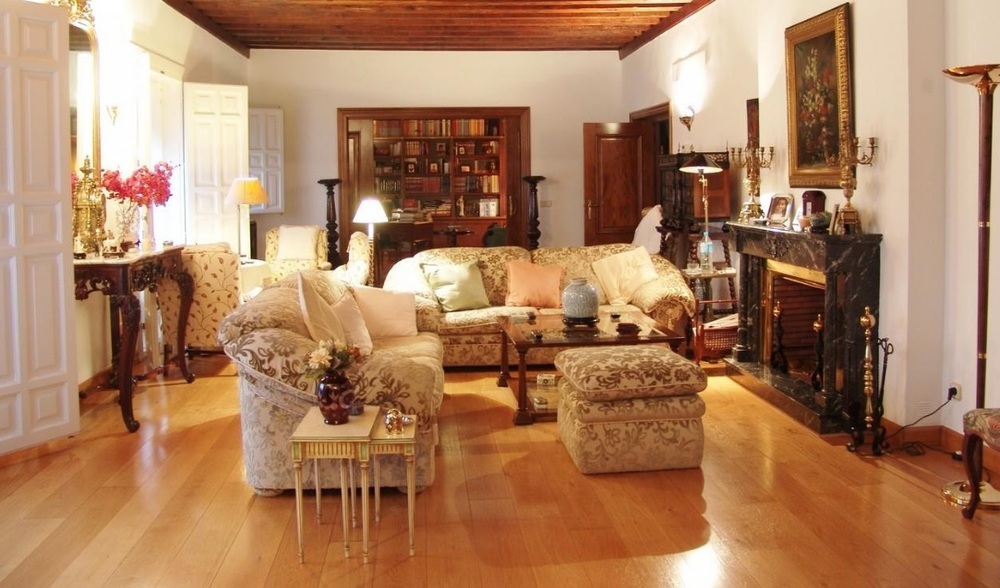 Chalé en el barrio de El Salvador de Segovia a la venta por 2.250.000 euros, con 1.200 metros cuadrados construidos y siete habitaciones.