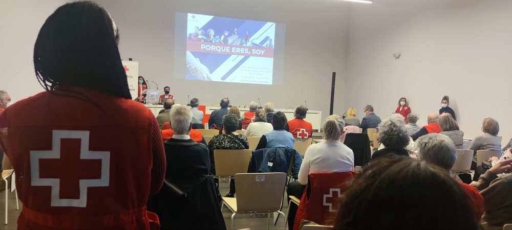 Cruz Roja homenajea en Segovia a sus voluntarios 