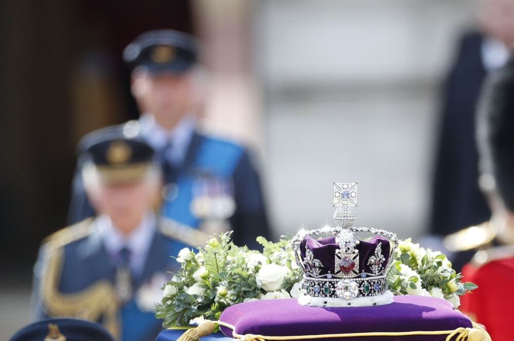 Procession of late Queen Elizabeth's coffin to Westminster Hall in London  / YOAN VALAT