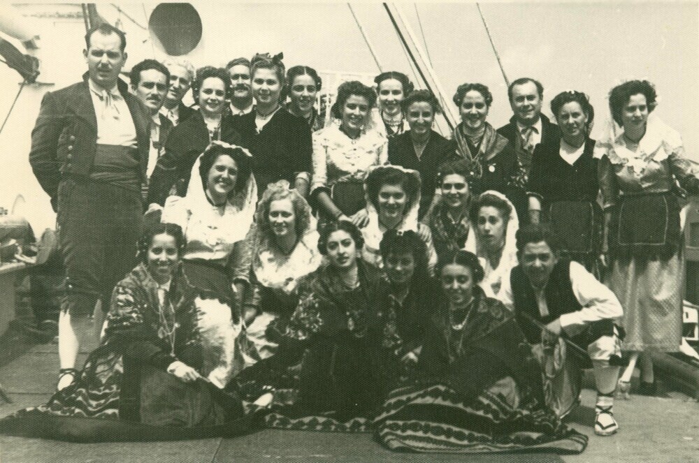 Durante el viaje realizado a Sudamérica a finales de 1949 y principios de 1950. Esta imagen está tomada en concreto en Lima (Perú).
