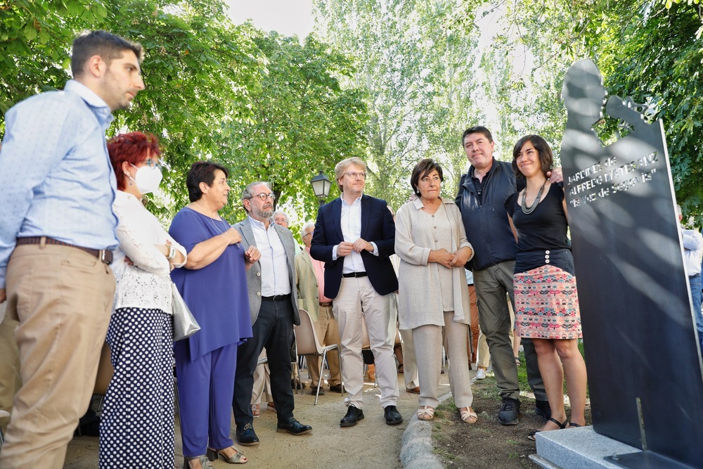 Segovia rinde homenaje al periodista radiof?nico Alfredo Matesanz  / @NACHO VALVERDE