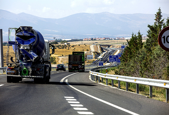El paro del transporte convoca a 400 empresas en Segovia