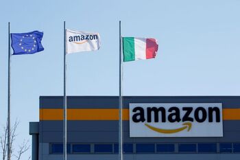 Italia multa con 1.128 millones a Amazon por posición dominante