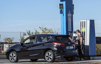 La subida de carburantes supone 24 € por depósito en Segovia