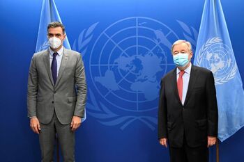 Sánchez avisa en la ONU de que la democracia 