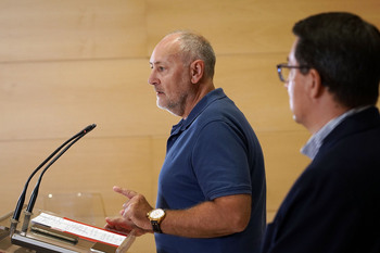 El PSOE exige la convocatoria extraordinaria de becas