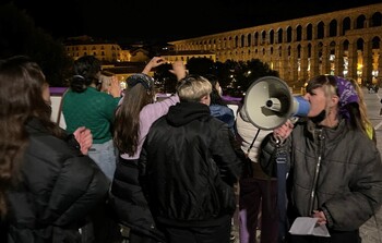 Unas 2.000 personas se manifiestan en Segovia el 8M