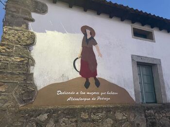 Murales dedicados a las mujeres rurales