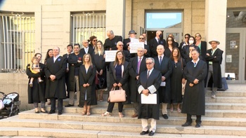 Los abogados llevan sus protestas a Subdelegación del Gobierno