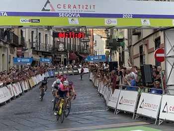 La italiana Silvia Persico gana en Segovia la Ceratizit