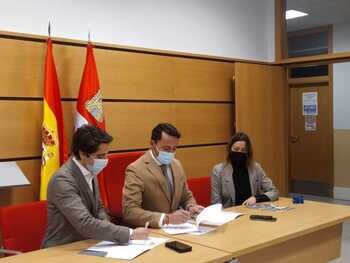 El CIFP Felipe VI firma un convenio con Turismo de Segovia