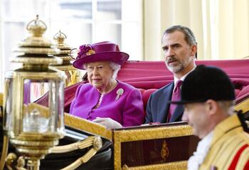 Los Reyes confirman su asistencia al funeral de Isabel II