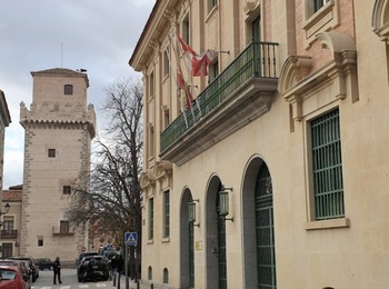 Hacienda subasta dos fincas urbanas y 138 rústicas en Segovia