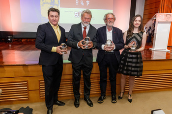 Miguel Ángel de la Fuente gana el Premio Cirilo Rodríguez
