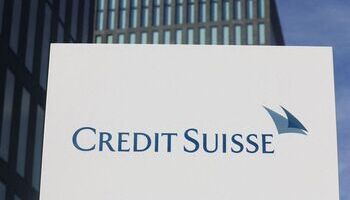 Credit Suisse cierra con un alza del 20%