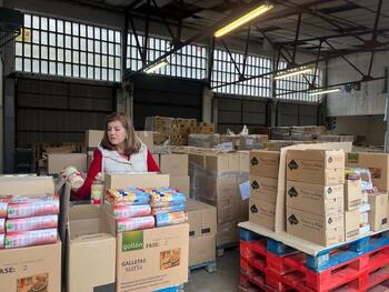 500 familias reciben alimentos del Fondo de Ayuda Europea