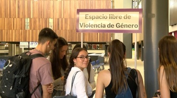 La UVa instala dos puntos violetas en el campus María Zambrano