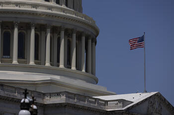 El Senado de EEUU aprueba elevar el techo de deuda