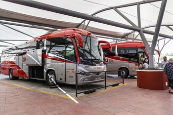 Podemos pide soluciones en los bonos de bus Segovia-Madrid