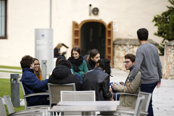 Intercambio de idiomas entre alumnos IE y jóvenes de Segovia