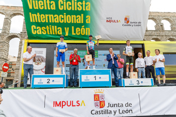 Eduardo Sepúlveda gana en Segovia la Vuelta a CyL
