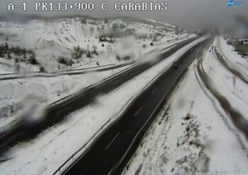 La nieve complica el tráfico en las carreteras de la provincia