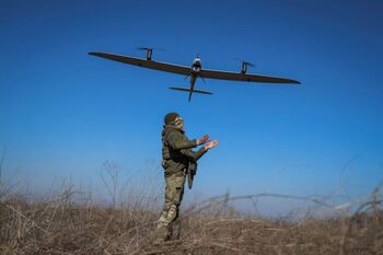 Ucrania ataca con drones la base aérea rusa de Engels-2