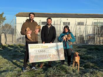 Asociación para la defensa de los animales recibe 1.000 euros