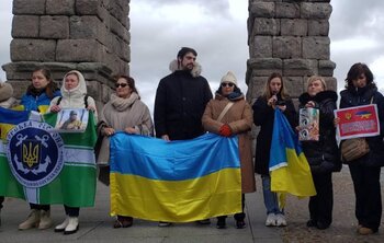 Los ucranianos recuerdan el segundo aniversario de la guerra